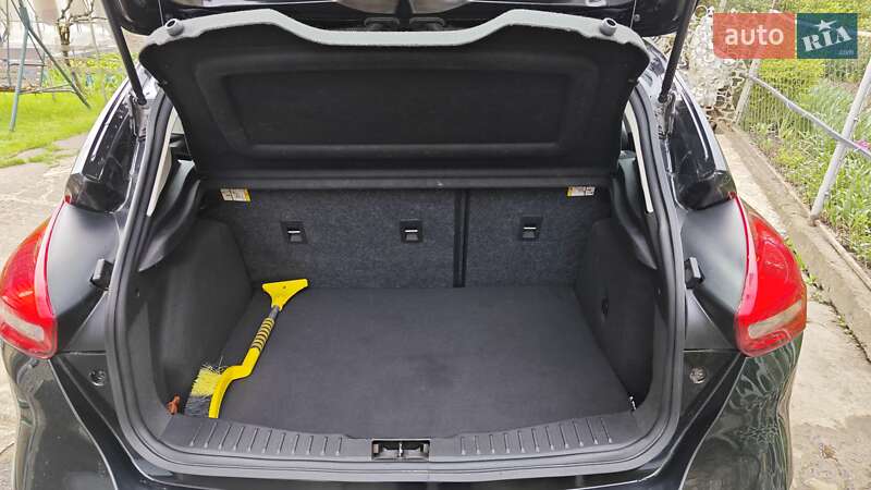 Хэтчбек Ford Focus 2015 в Ровно
