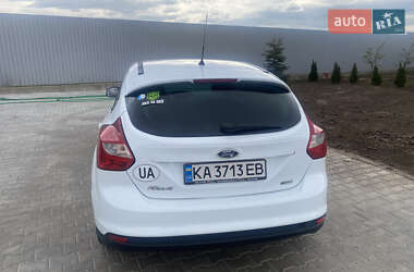 Хэтчбек Ford Focus 2013 в 