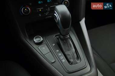 Седан Ford Focus 2017 в 