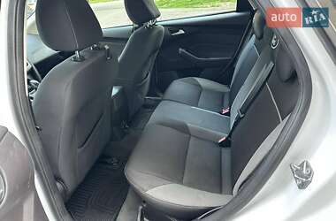 Хэтчбек Ford Focus 2014 в 