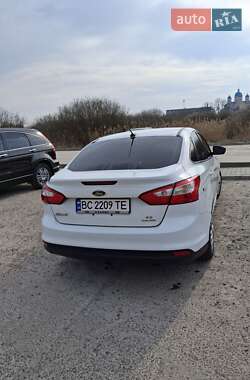 Седан Ford Focus 2013 в 