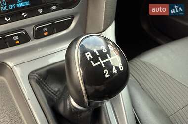 Хэтчбек Ford Focus 2011 в 