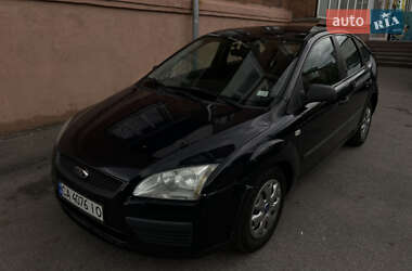 Хэтчбек Ford Focus 2005 в Знаменке