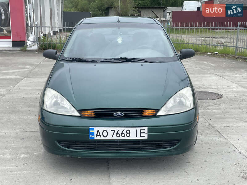Седан Ford Focus 2000 в Солотвине