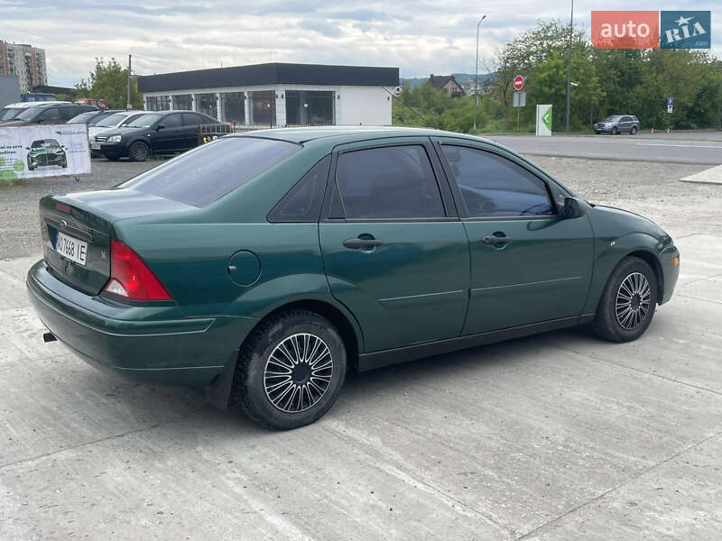 Седан Ford Focus 2000 в Солотвине