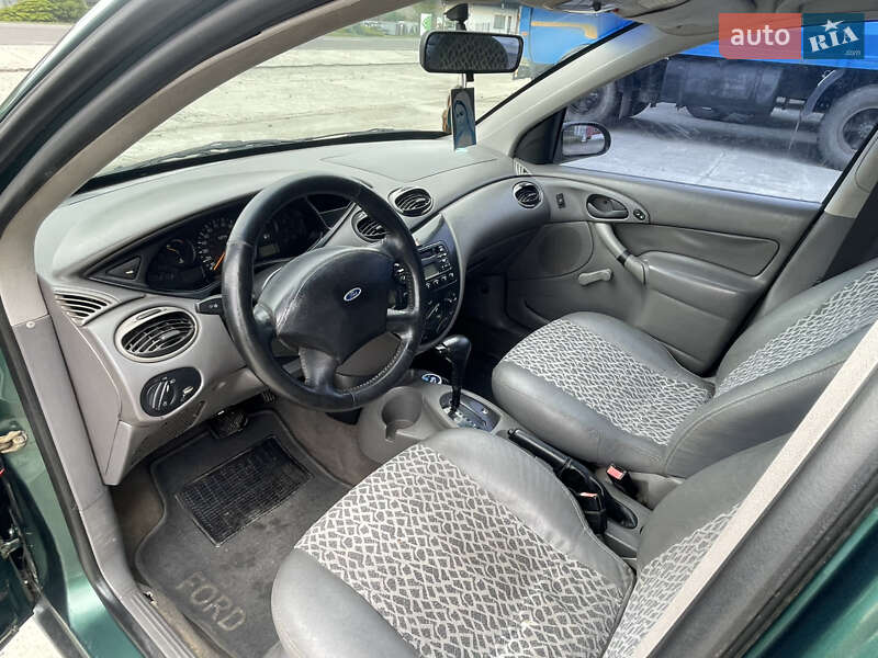 Седан Ford Focus 2000 в Солотвине