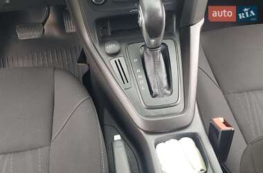 Хетчбек Ford Focus 2018 в 