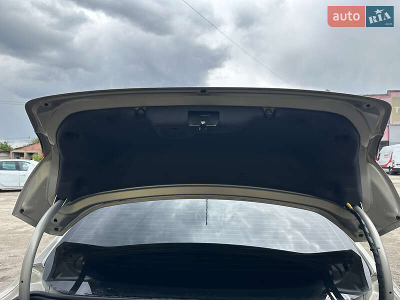 Седан Ford Focus 2015 в Ніжині
