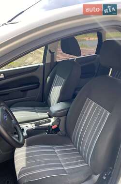 Універсал Ford Focus 2010 в 