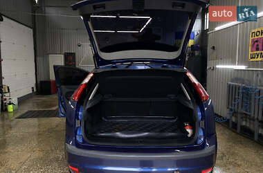 Хэтчбек Ford Focus 2007 в 