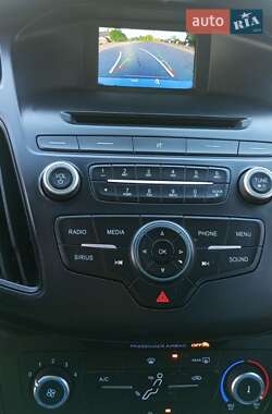 Седан Ford Focus 2018 в 