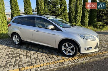 Универсал Ford Focus 2011 в 