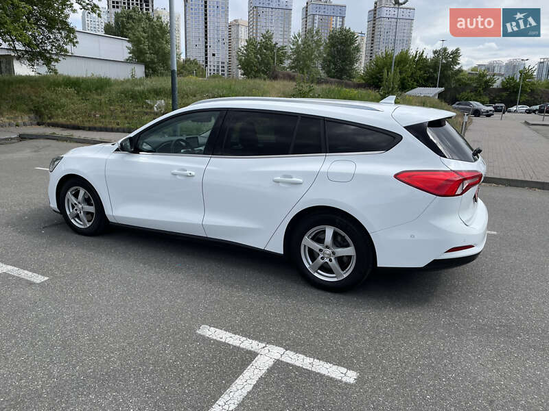 Универсал Ford Focus 2019 в Киеве