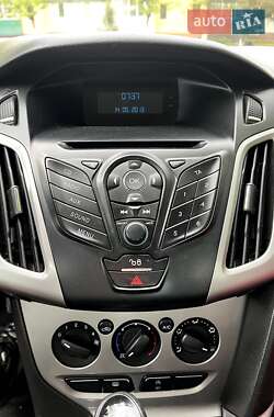 Седан Ford Focus 2013 в 