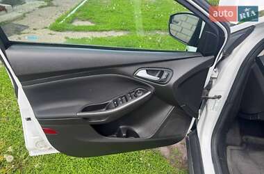 Седан Ford Focus 2017 в 