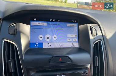 Седан Ford Focus 2017 в 