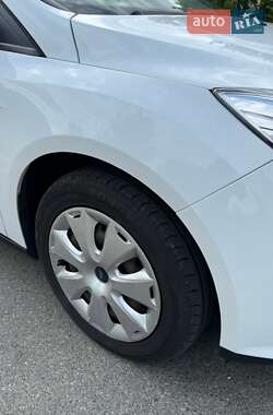Универсал Ford Focus 2012 в 