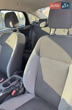Седан Ford Focus 2013 в 