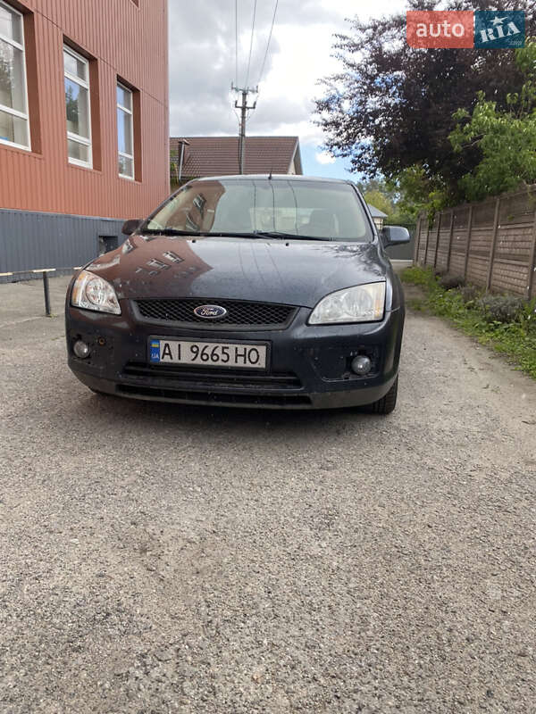 Хэтчбек Ford Focus 2007 в Киеве