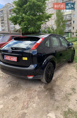Хетчбек Ford Focus 2007 в Ромнах
