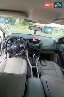 Хэтчбек Ford Focus 2016 в 