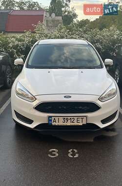 Седан Ford Focus 2016 в Вишневом