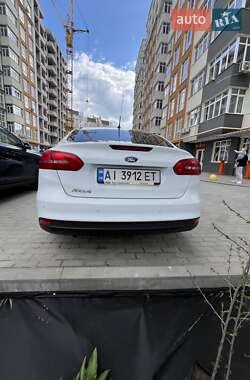 Седан Ford Focus 2016 в 