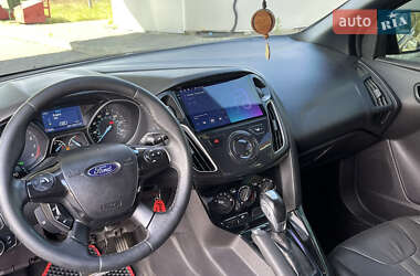 Седан Ford Focus 2014 в 