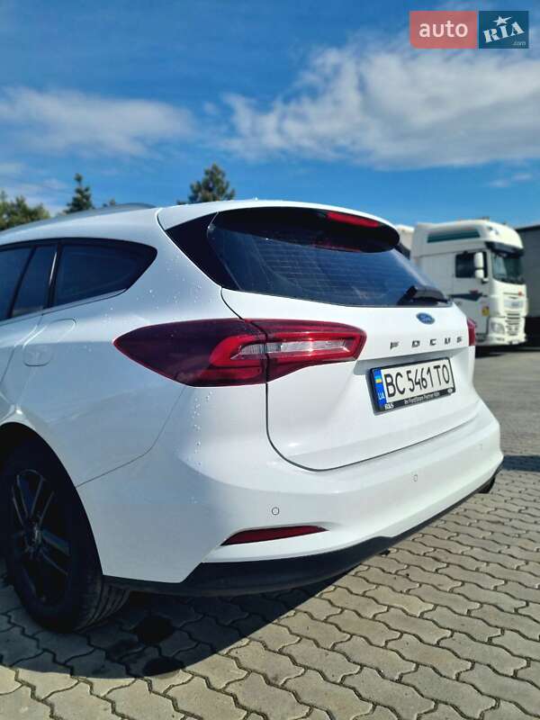 Универсал Ford Focus 2023 в Яворове