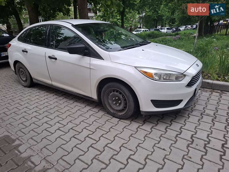 Седан Ford Focus 2015 в 