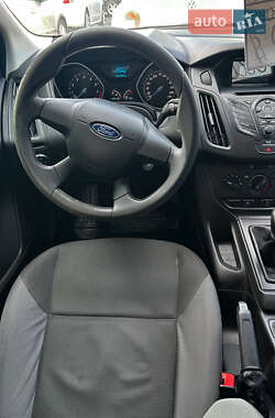 Универсал Ford Focus 2014 в 