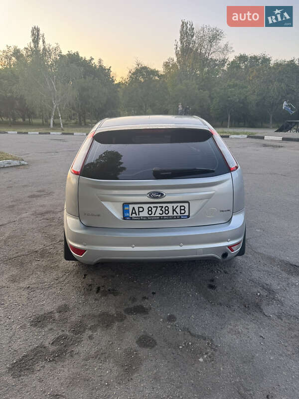 Хэтчбек Ford Focus 2010 в Запорожье