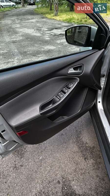 Седан Ford Focus 2013 в Киеве