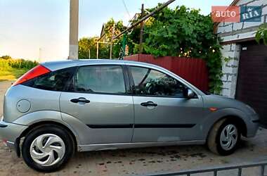 Хетчбек Ford Focus 2003 в 