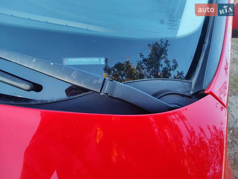 Седан Ford Focus 2016 в Дніпрі
