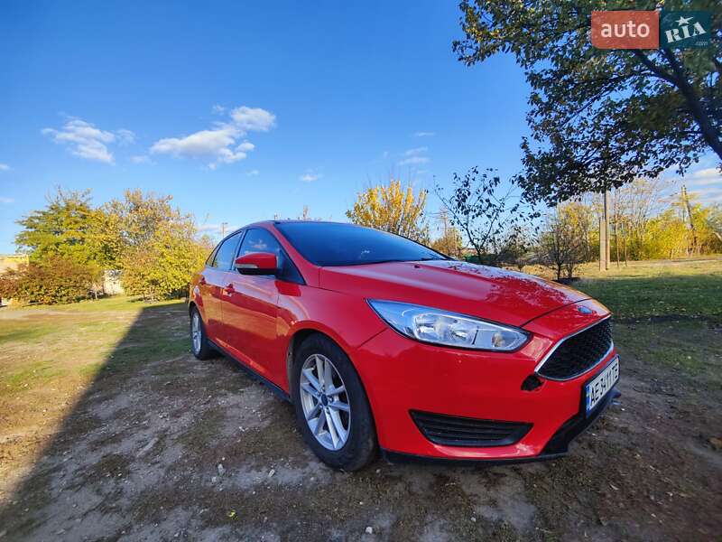 Седан Ford Focus 2016 в Дніпрі