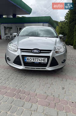 Хетчбек Ford Focus 2011 в Тячеві