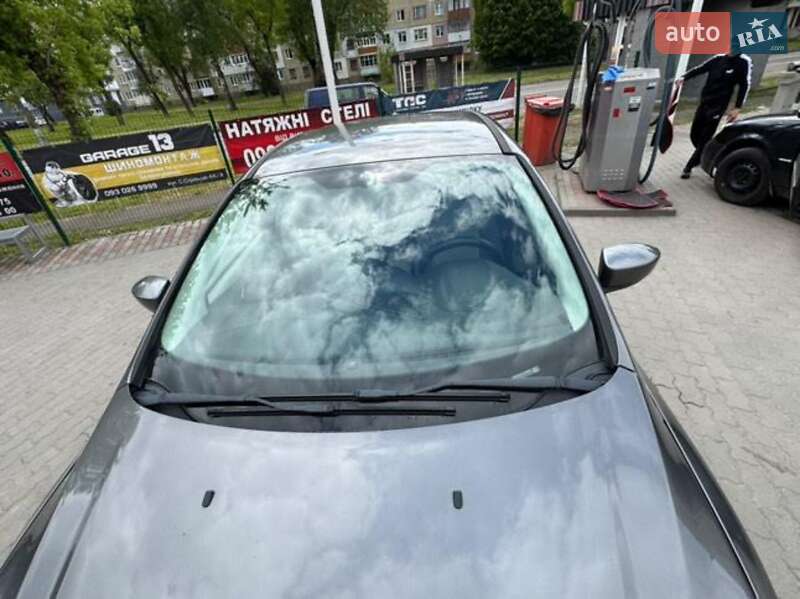 Седан Ford Focus 2011 в Калуше