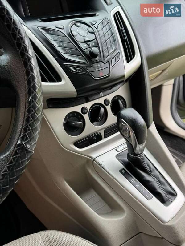 Седан Ford Focus 2011 в Калуше