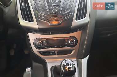Универсал Ford Focus 2014 в 
