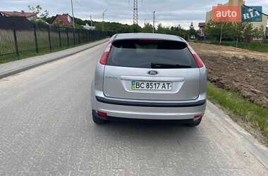 Хэтчбек Ford Focus 2006 в 