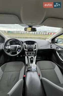 Универсал Ford Focus 2013 в 