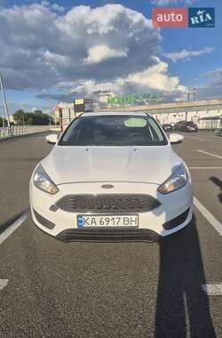 Седан Ford Focus 2015 в 
