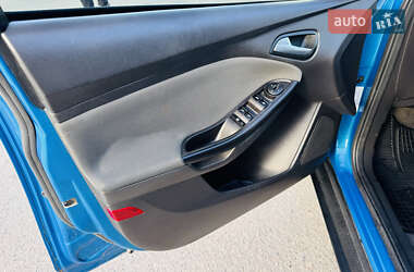 Седан Ford Focus 2011 в 
