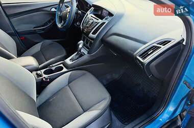 Седан Ford Focus 2011 в 