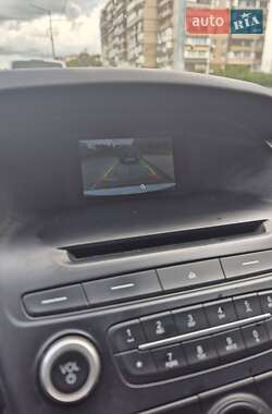 Седан Ford Focus 2015 в 