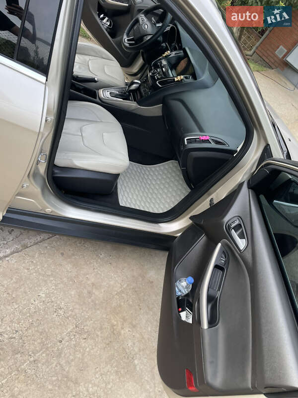 Хэтчбек Ford Focus 2017 в Полтаве фото 4 Хэтчбек Ford Focus 2017 в Полтаве