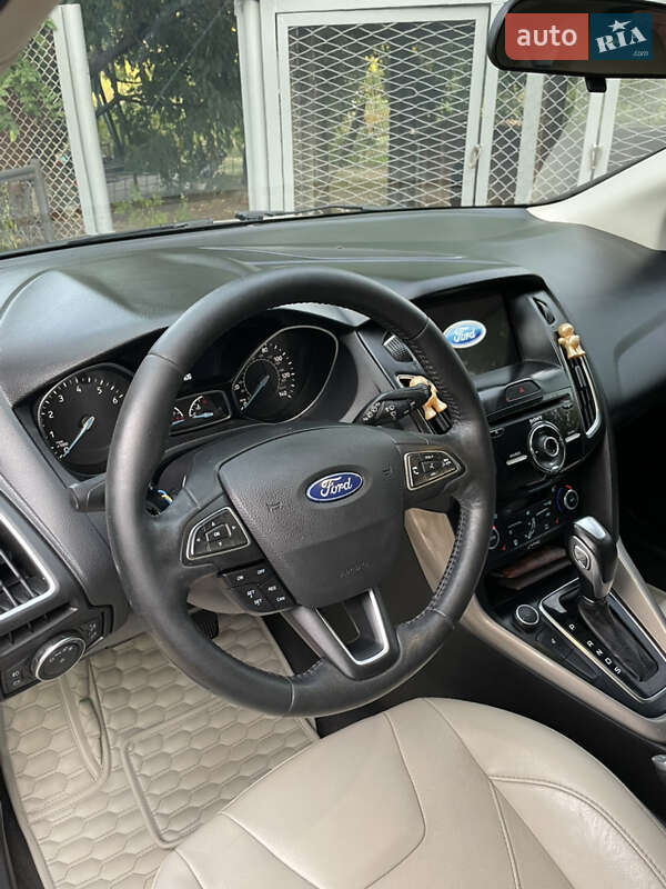 Хэтчбек Ford Focus 2017 в Полтаве фото 5 Хэтчбек Ford Focus 2017 в Полтаве