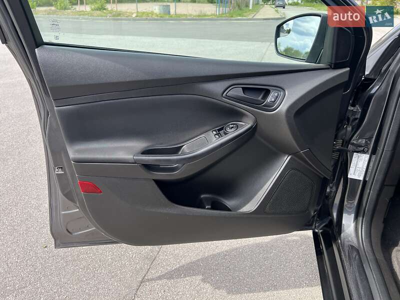 Седан Ford Focus 2016 в Богуславе