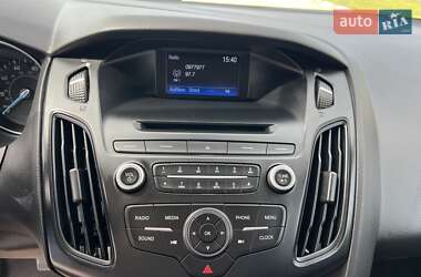 Седан Ford Focus 2016 в 